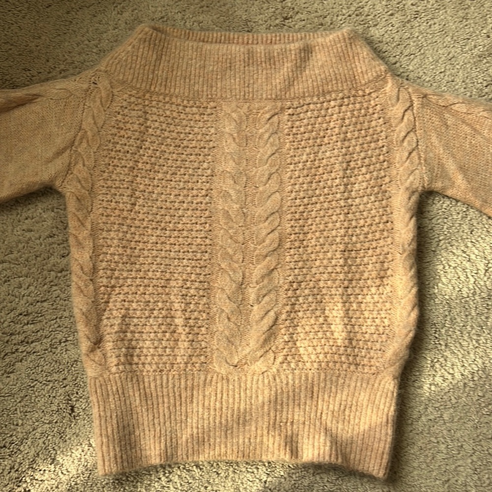 Sleeping on Snow Off Shoulder Cable Knit Sweater S